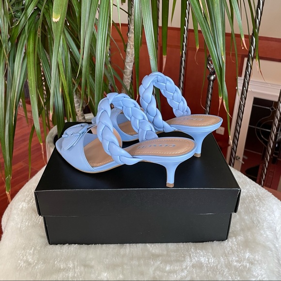‼️ SOLD‼️ Coach Mollie Sandals/ kitten heels ✨✨ - Picture 8 of 15